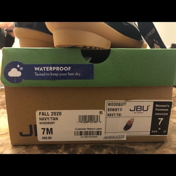 JBU Women’s waterproof shoes, Size 7, Brand new with box, perfect condition - Picture 4 of 13